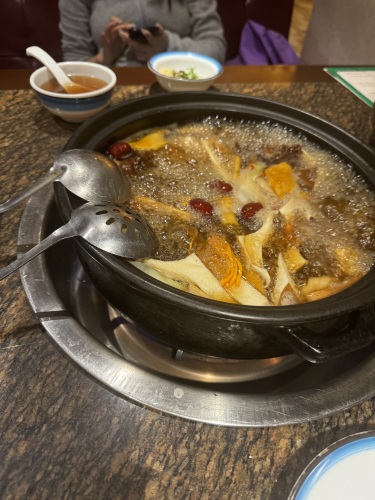 珍味轩养生菌汤实景三