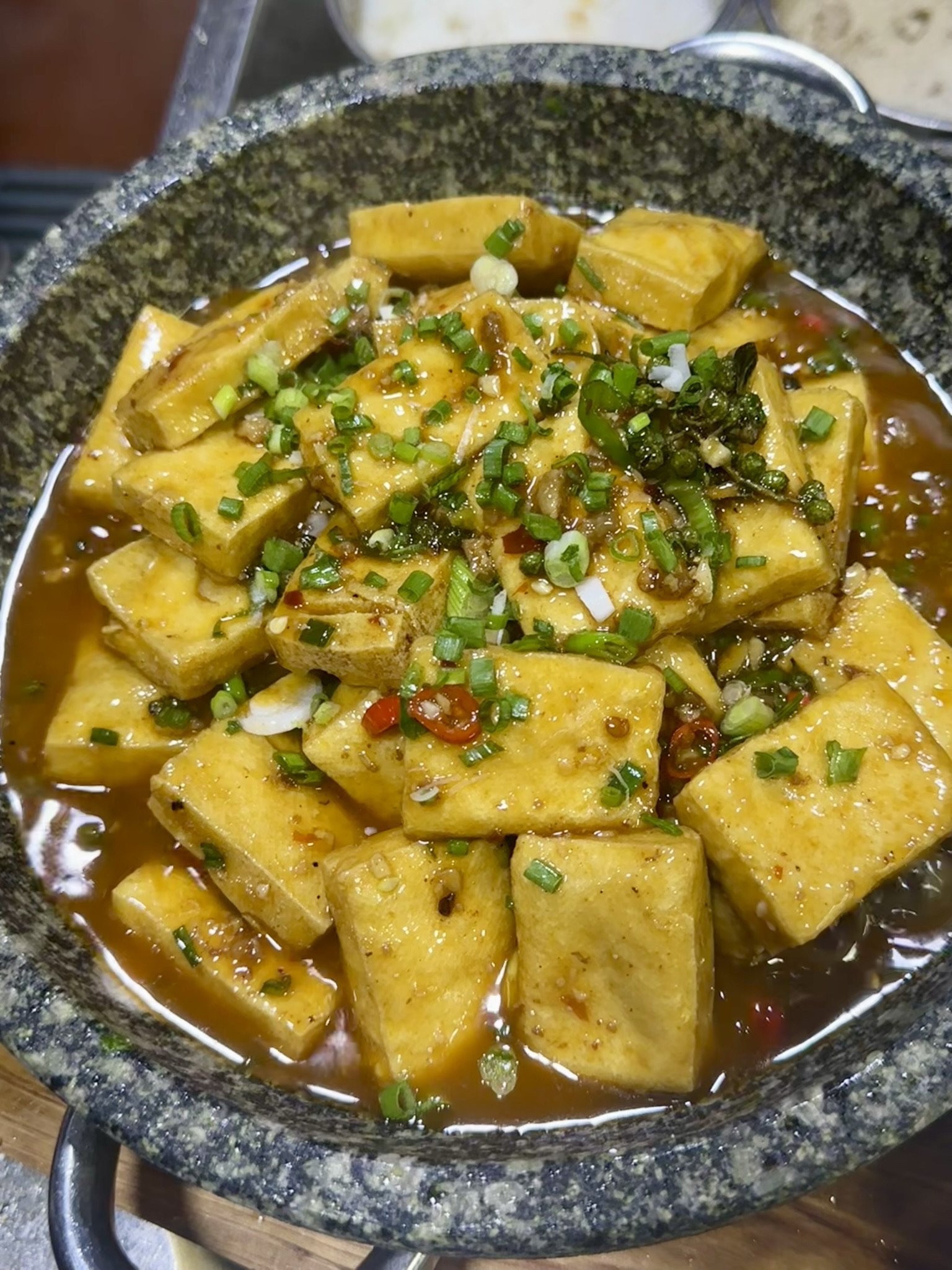 雅香园特色川菜汤锅实景三
